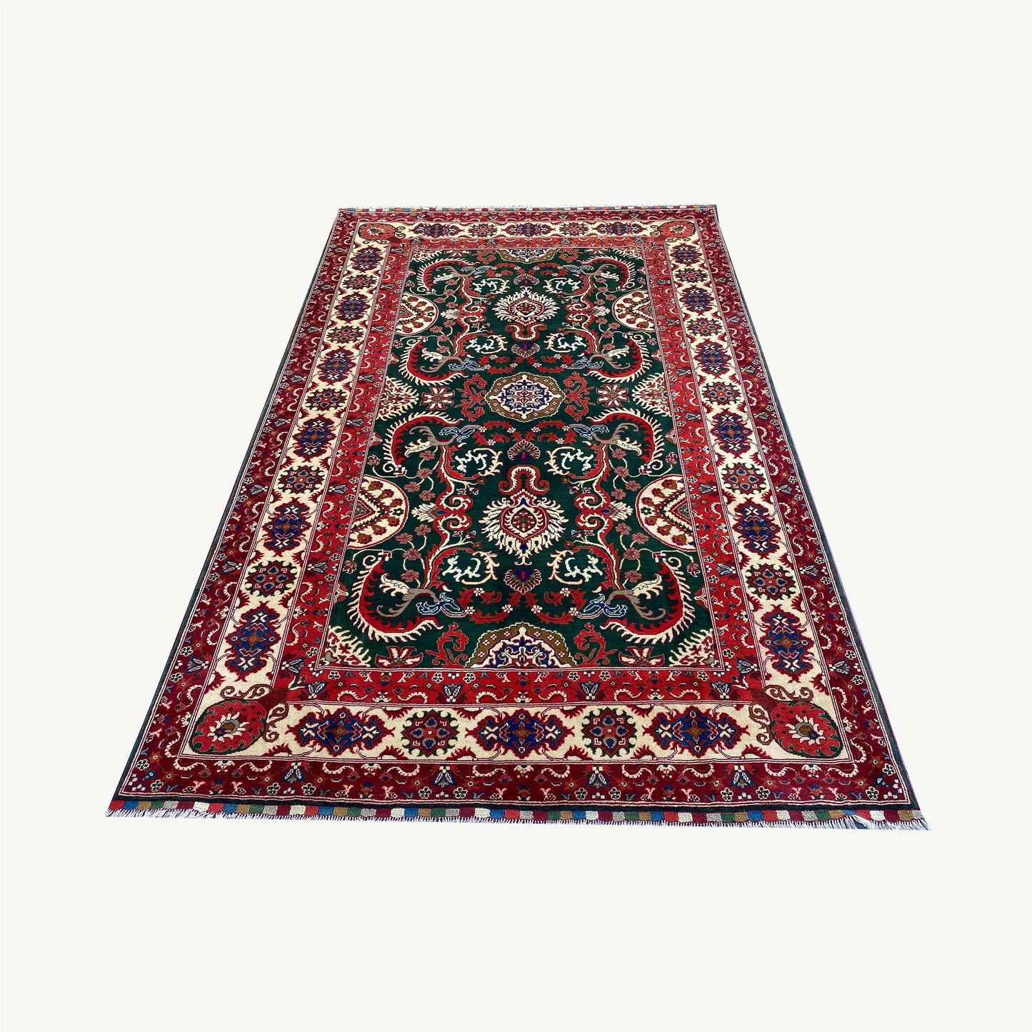 Handwoven Marino rug with Elegant Floral Patterns