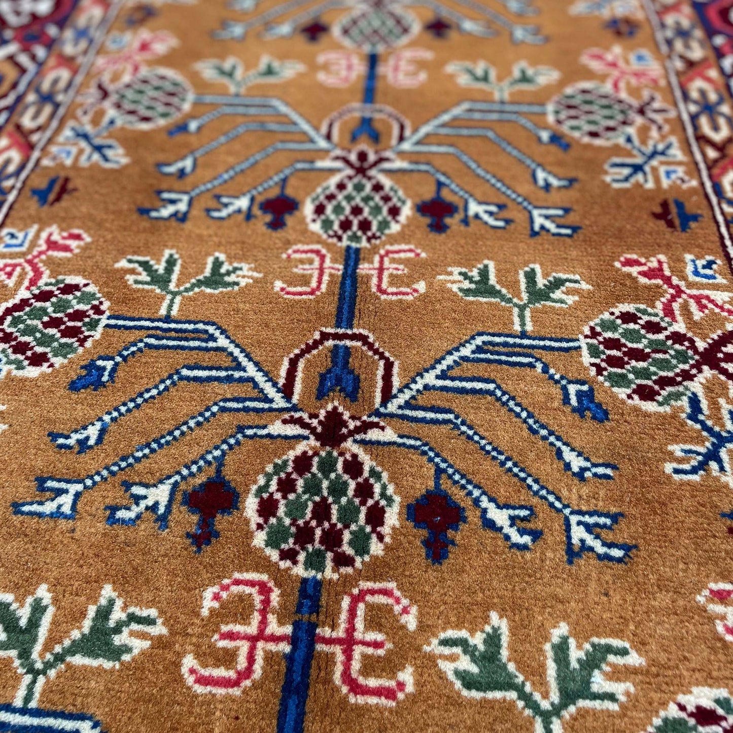 Marinos Anar Gul Rug – Golden Afghan Radiance with Pomegranate Symbolism