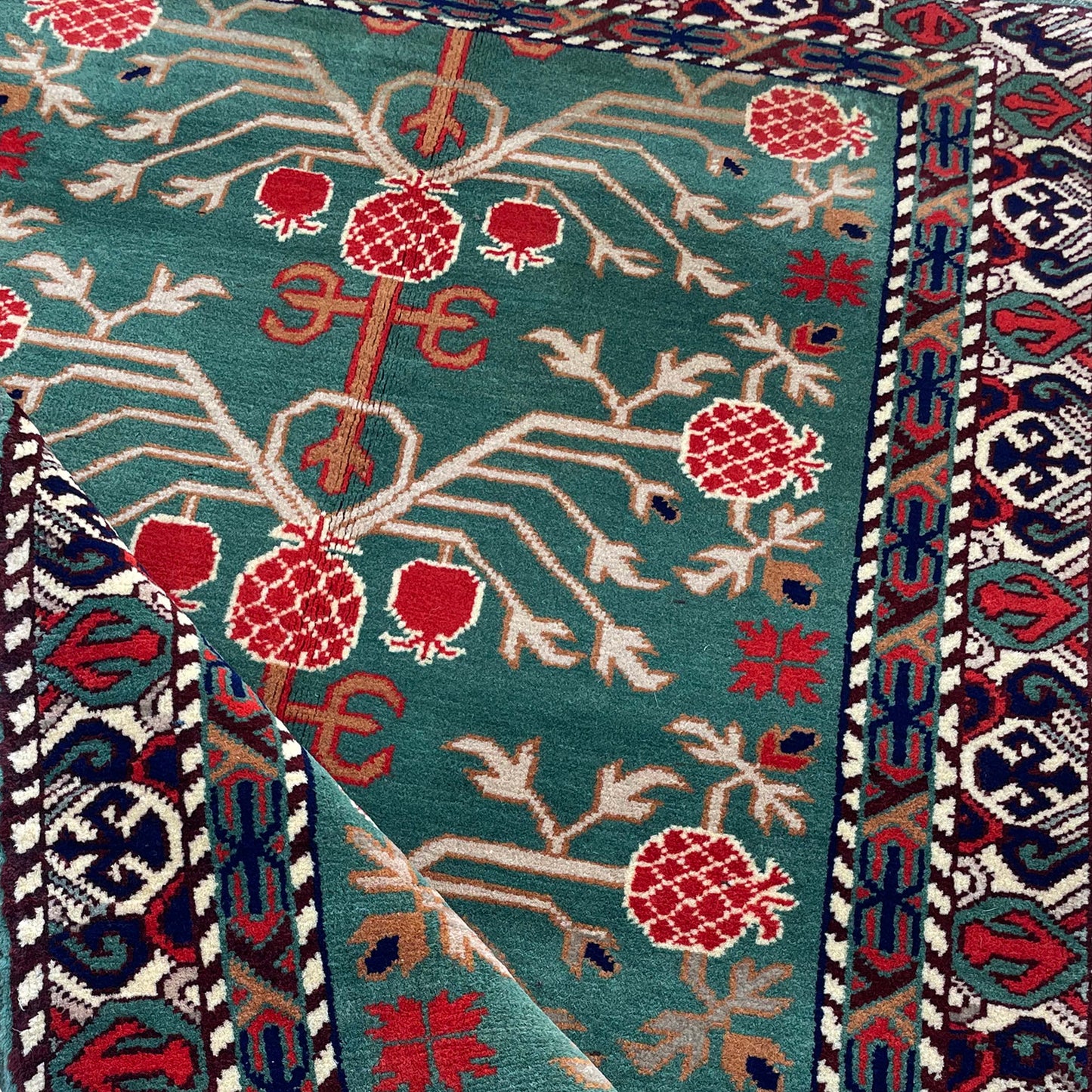 Marinos Anar Gul Rug – Afghan Symbolism Blossoming in Bold Red & Teal