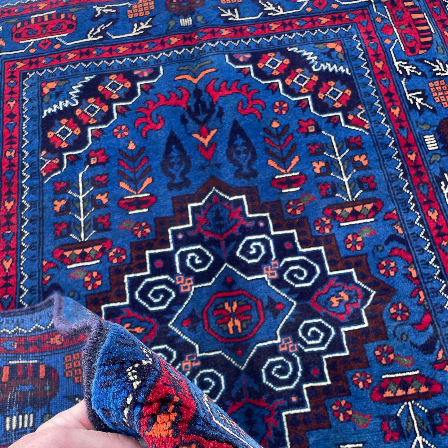 Marinos Afghan Rug – Bold Geometric Motif with Tribal Charm