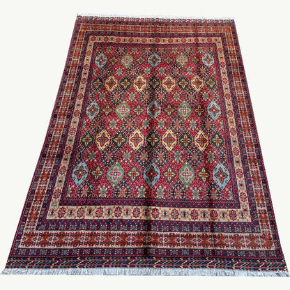 Handwoven Marinos Kashi Gul Rug with Vibrant Colors and Geometric Motifs