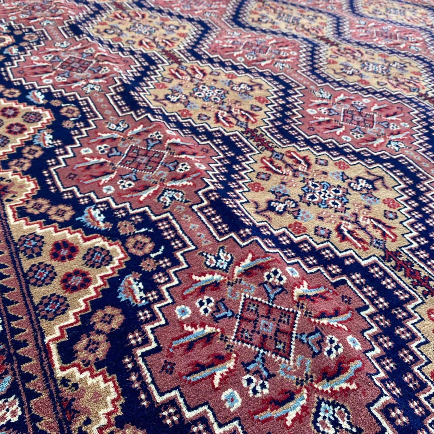 Marinos Yusof Bai Numa Rug – Grand Afghan Weave in Rhythmic Elegance
