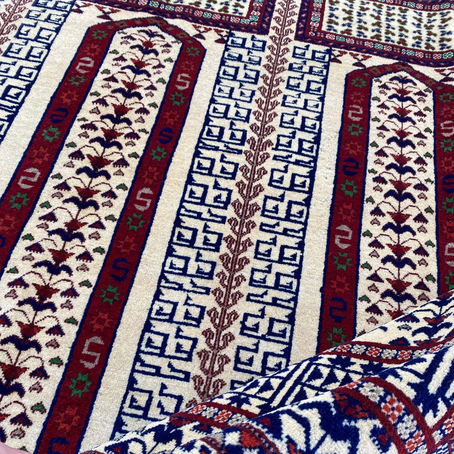 Marinos Geometric Diamond Medallion Rug – Afghan Grandeur in Every Knot