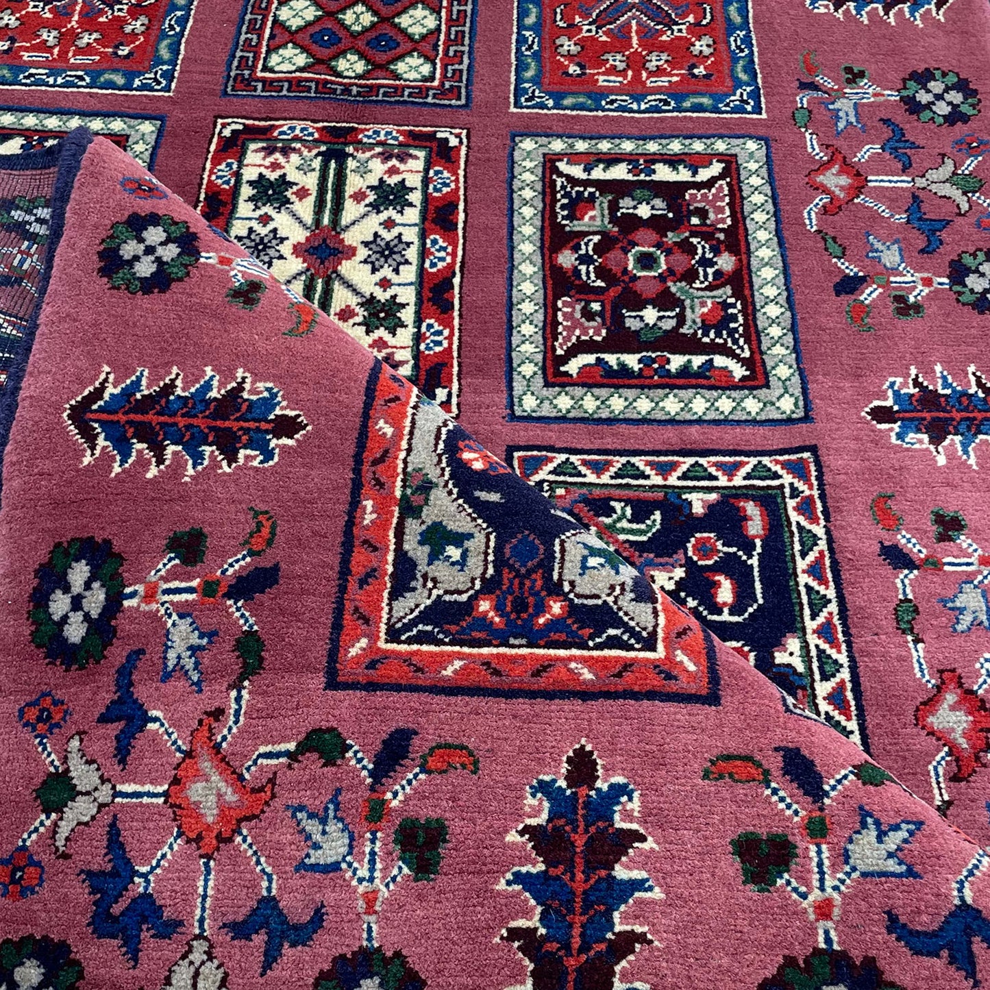 Marinos Ayna Gul Rug – Afghan Storytelling Woven into Colorful Geometric Harmony