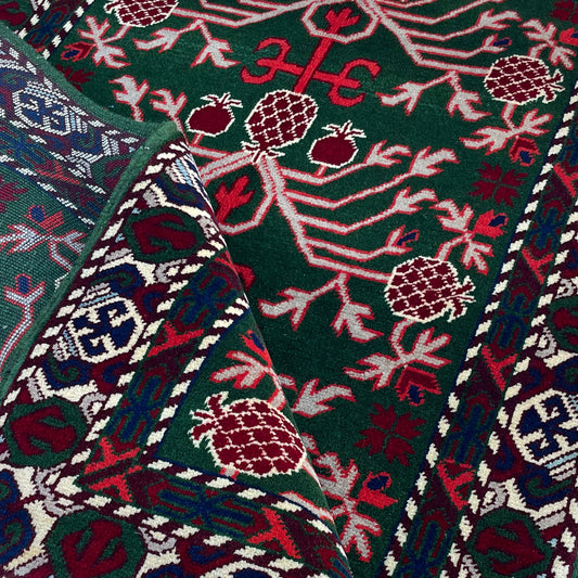 Marinos Anar Gul Rug – Afghan Folklore in Emerald and Crimson Elegance