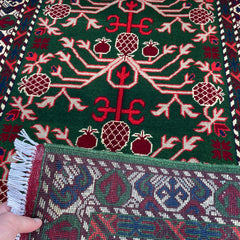 Marinos Anar Gul Rug – Afghan Folklore in Emerald and Crimson Elegance