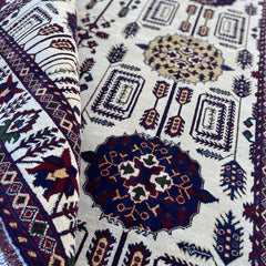 Marinos Gandomi Rug – Afghan Sophistication in Ivory Fields and Medallion Harmony