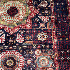 Mumlook 5.7 x 3.9 Wool Rug – Central Medallion with Floral Geometry in Navy & Burgundy