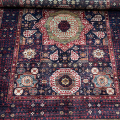 Mumlook 5.7 x 3.9 Wool Rug – Central Medallion with Floral Geometry in Navy & Burgundy