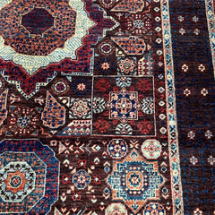 Mumlook 6.9 x 5.1 Wool Rug – Medallion Geometry in Deep Blues & Ivory